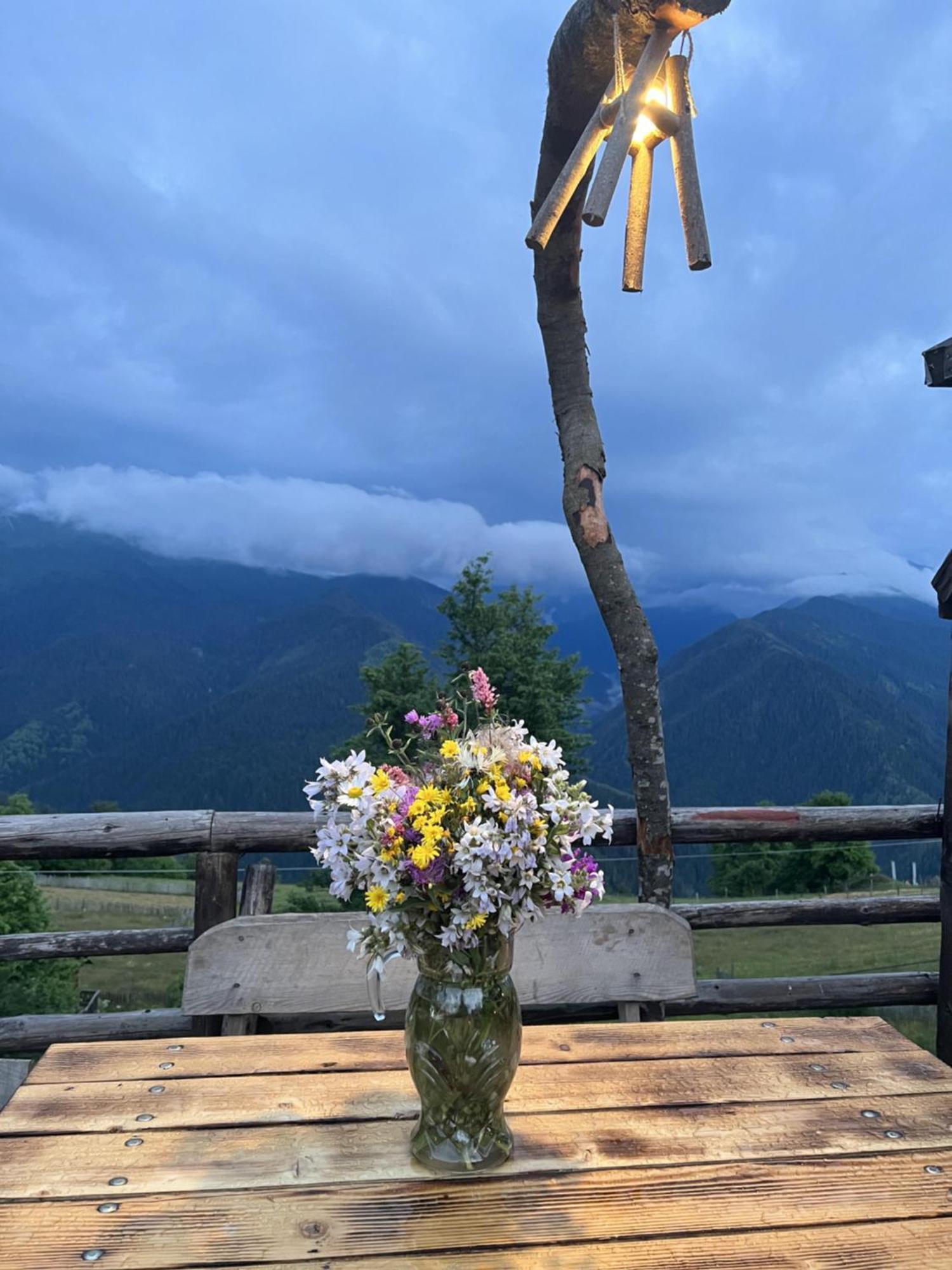 Heshkili Huts Svaneti Keshkili Luaran gambar