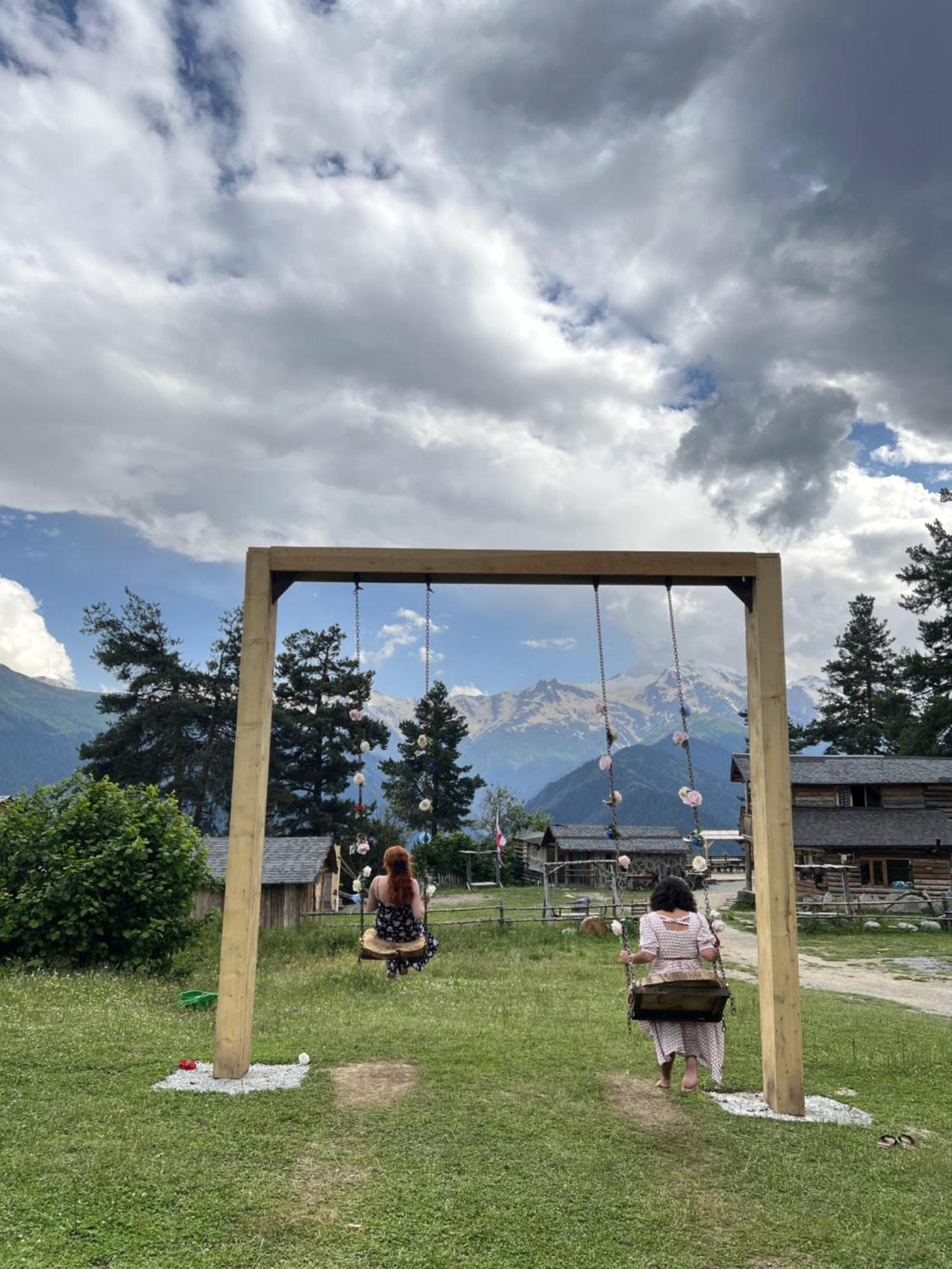 Heshkili Huts Svaneti Keshkili Luaran gambar