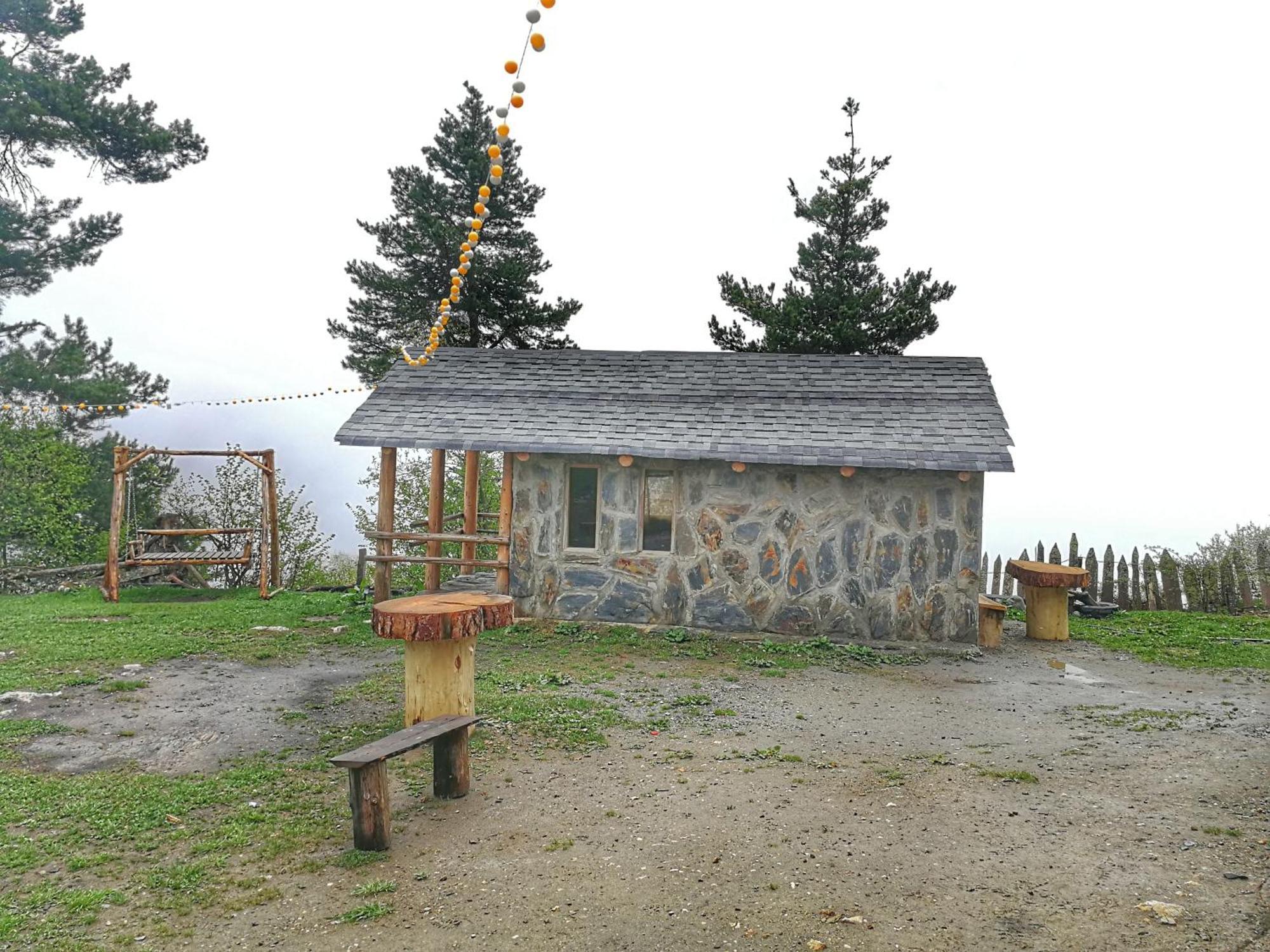 Heshkili Huts Svaneti Keshkili Luaran gambar